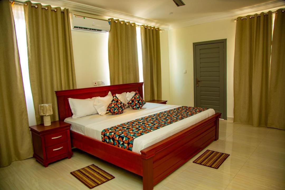 Ocean Green Beach Resort Prampram Buitenkant foto