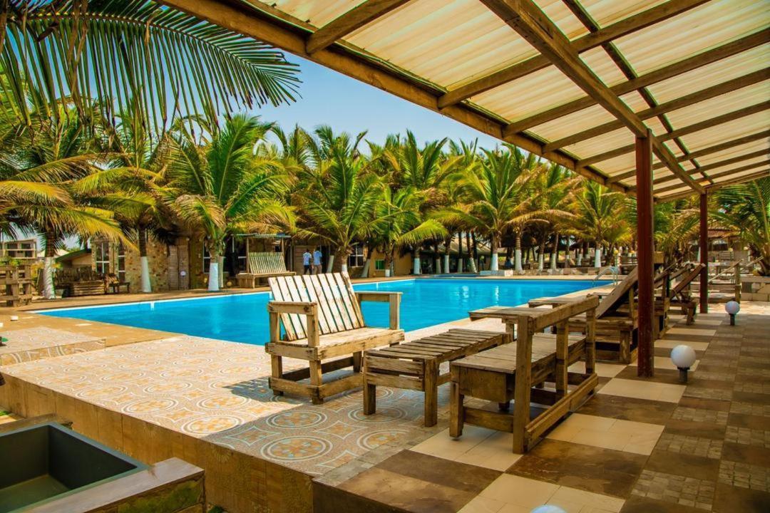 Ocean Green Beach Resort Prampram Buitenkant foto