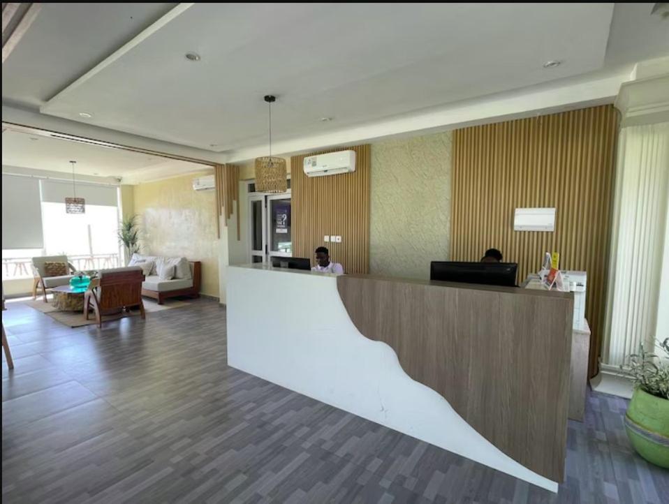 Ocean Green Beach Resort Prampram Buitenkant foto