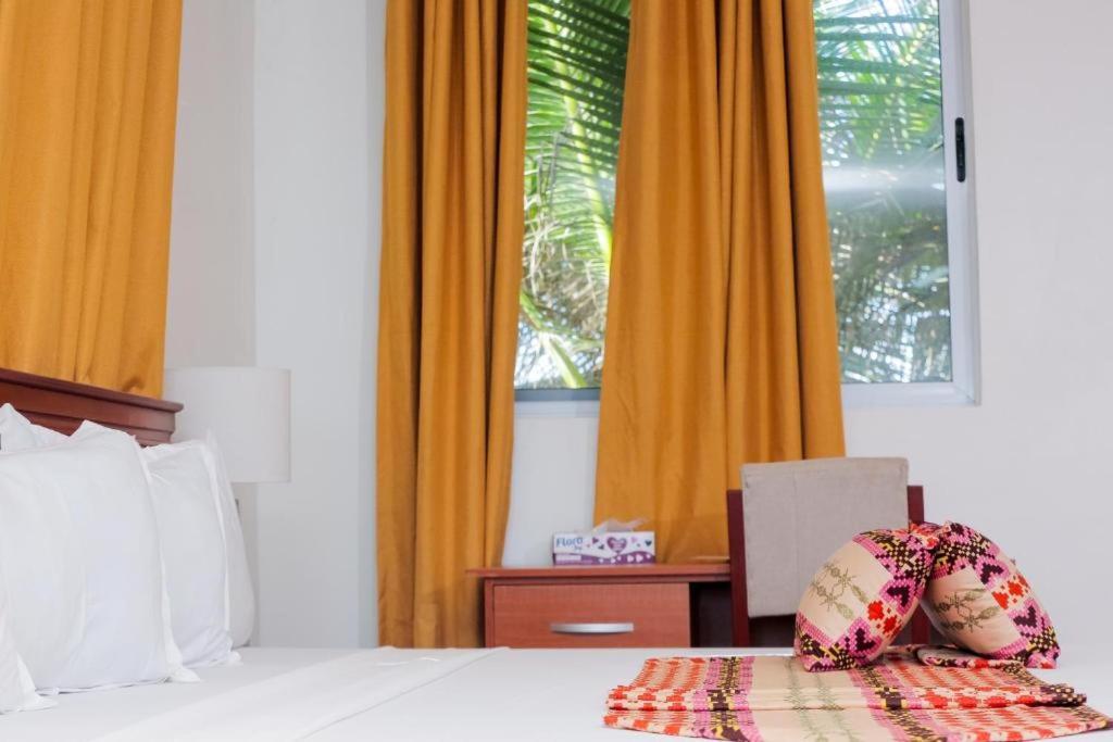 Ocean Green Beach Resort Prampram Buitenkant foto