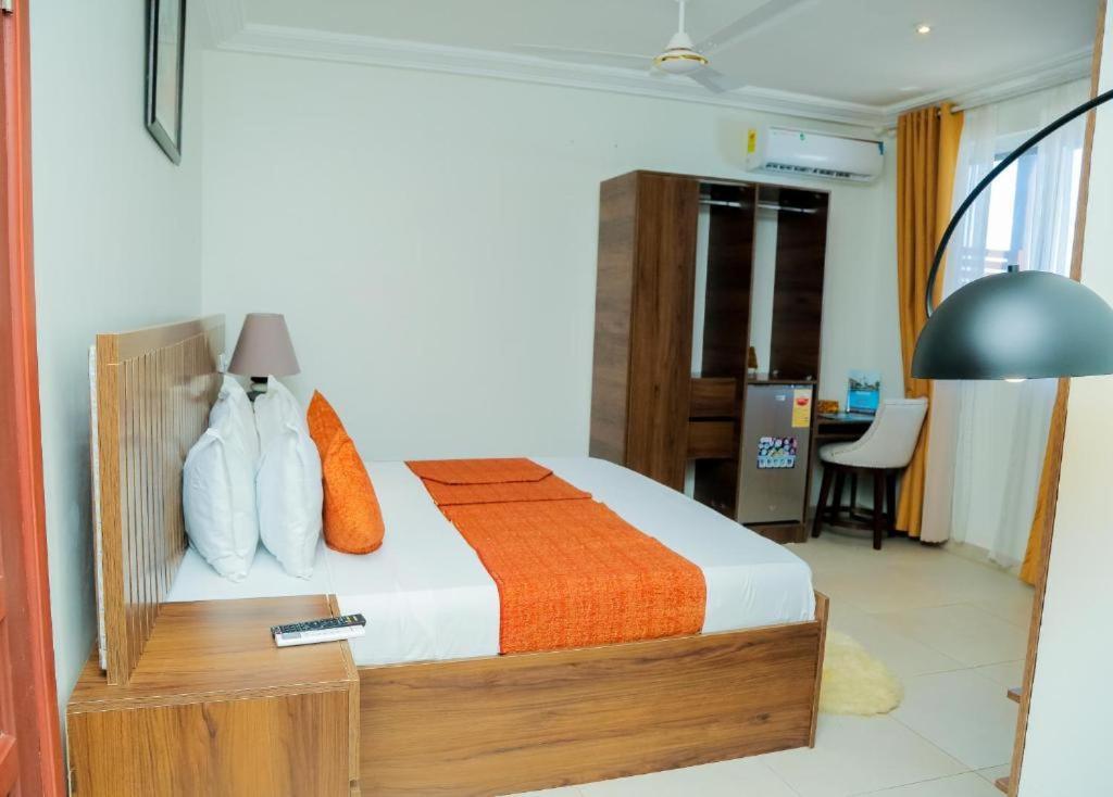 Ocean Green Beach Resort Prampram Buitenkant foto